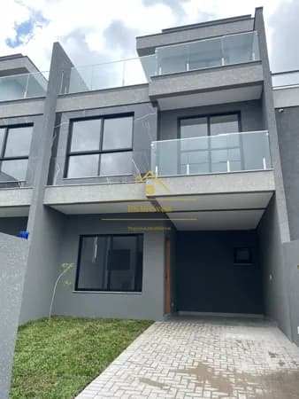 Sobrado co m 3 quartos em Tingui, Curitiba/PR