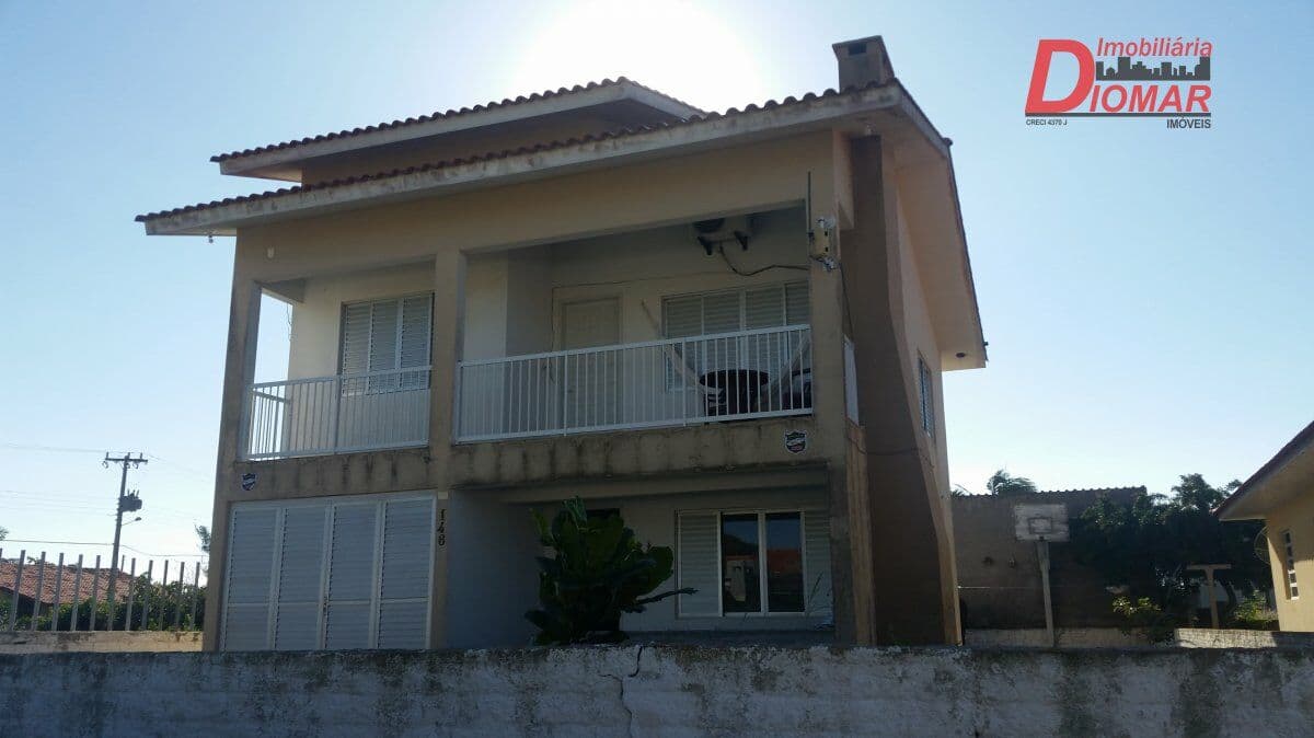 Casa Sobrado para Venda em Camacho Jaguaruna-SC