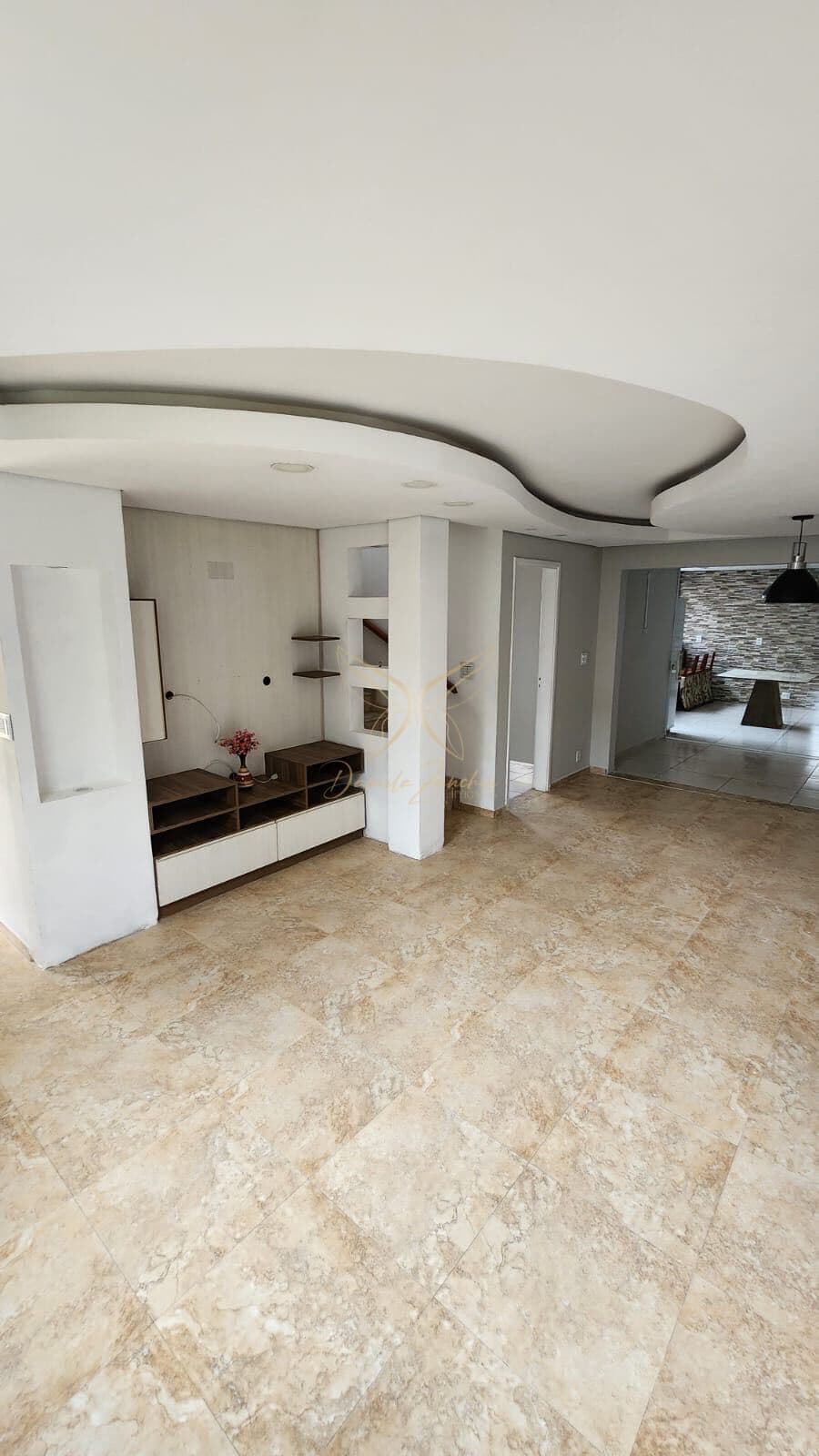 Casa em Condomínio — Canto da Natureza