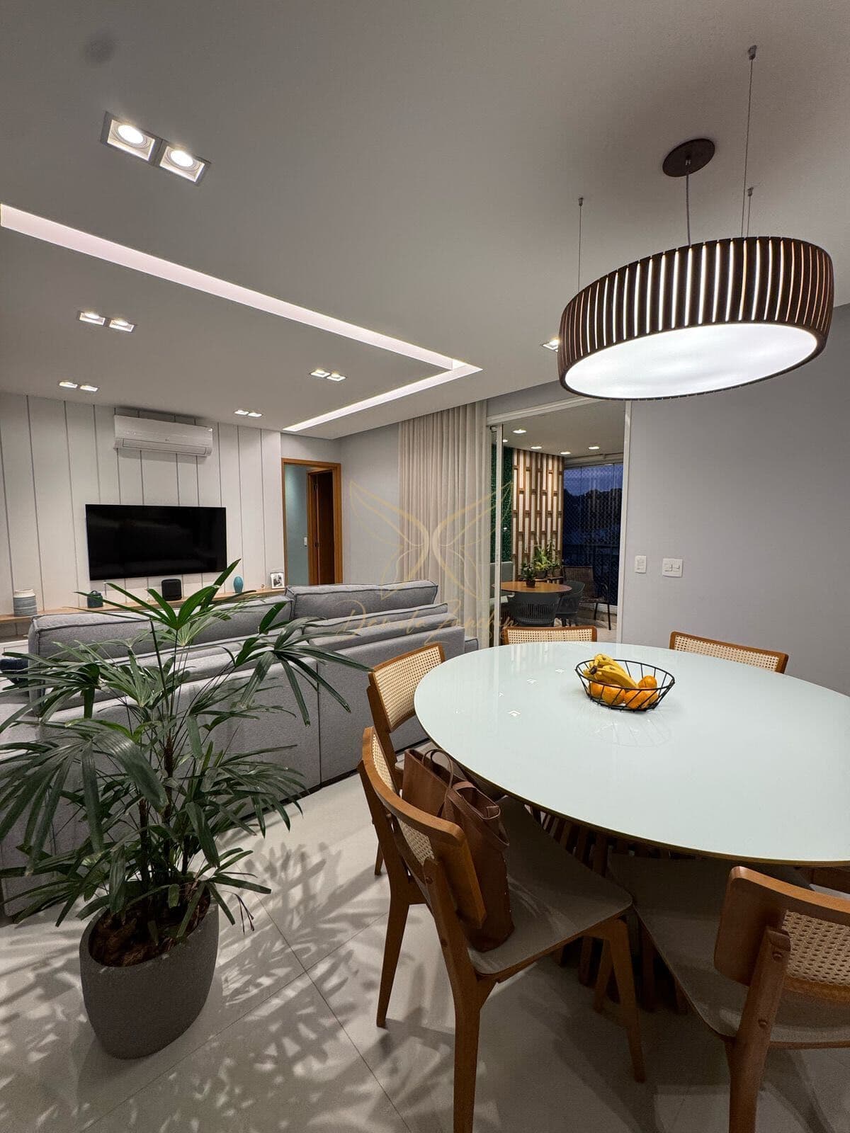 Apartamento Alto Padrão — Eléve