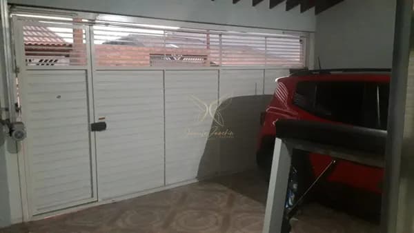 Casa Padrão — Parque Residencial Jundiaí I