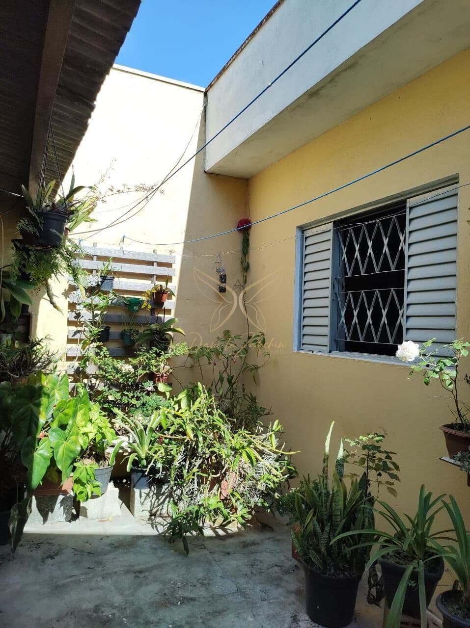 Casa Padrão — Várzea Paulista