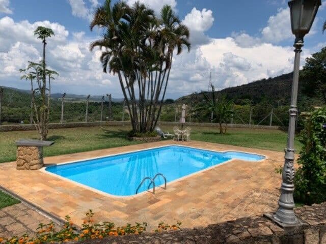 Fazenda/Sítios/Chácaras em Valinhos - Santana dos Cuiabanos