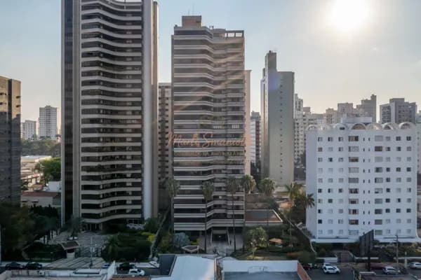Apartamento em Campinas - Cambuí