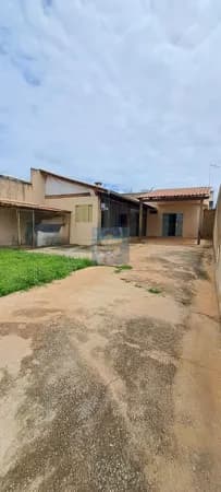 Casa espaçosa à venda em Taguatinga