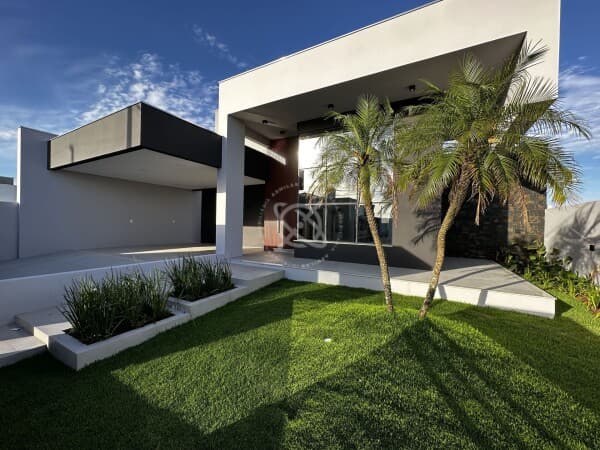 CASA CONTEMPORÂNEA MOBILIADA NO AÇORES