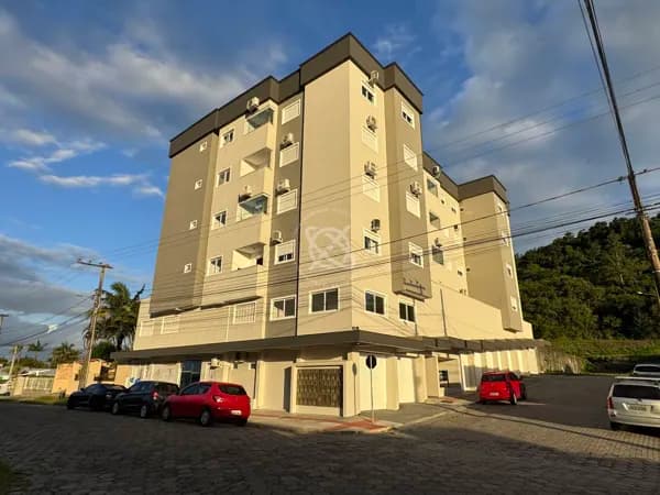 Apartamento 3 dormitórios - à 2 min do Centro!