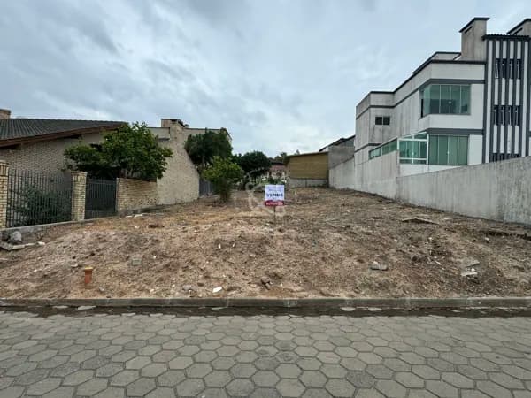 Terreno residencial no bairro Urussanguinha