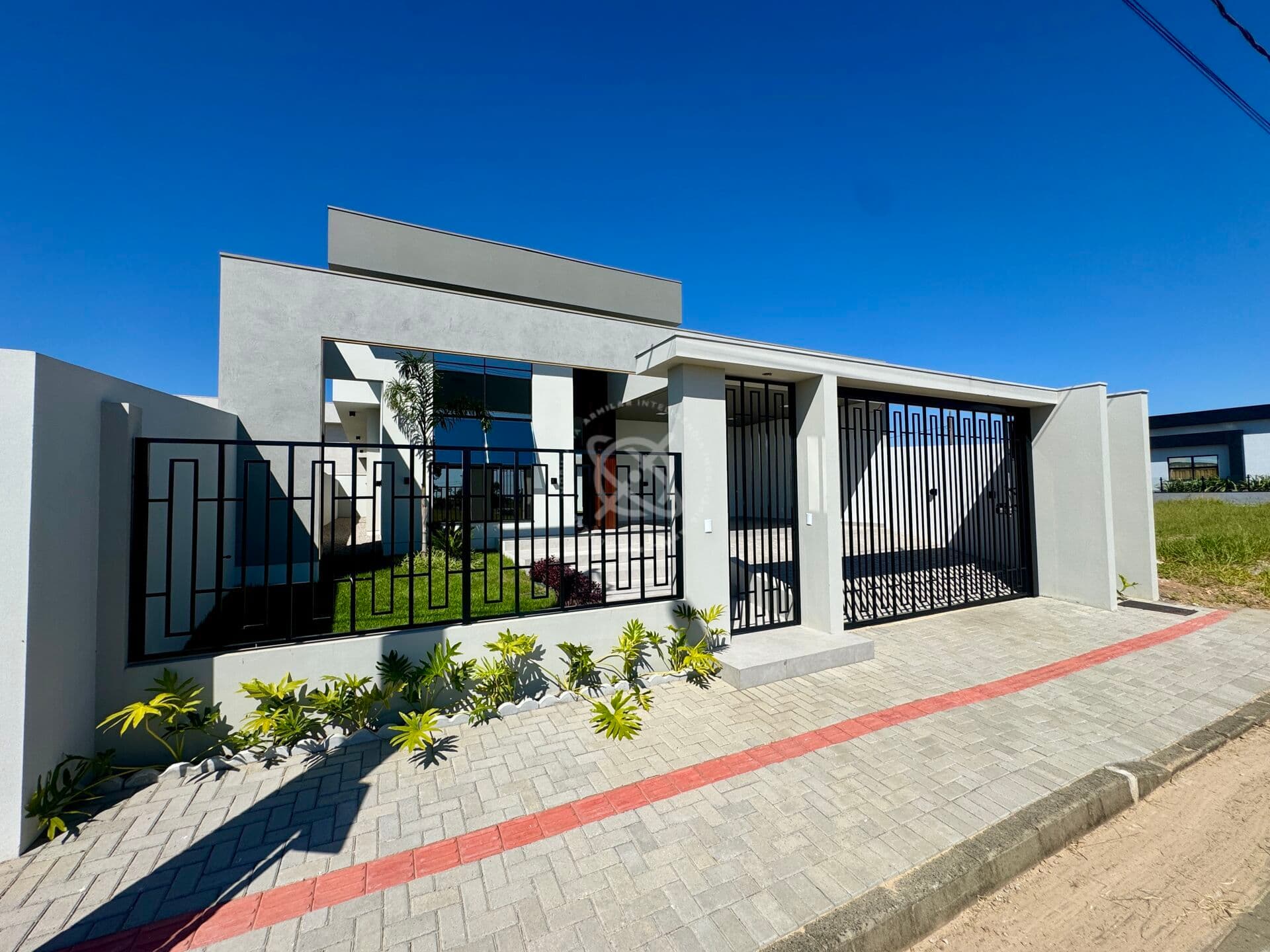 Linda Casa Contemporânea Nova