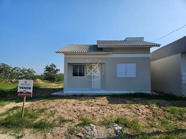 Casa 2 dormitórios - Caverázinho