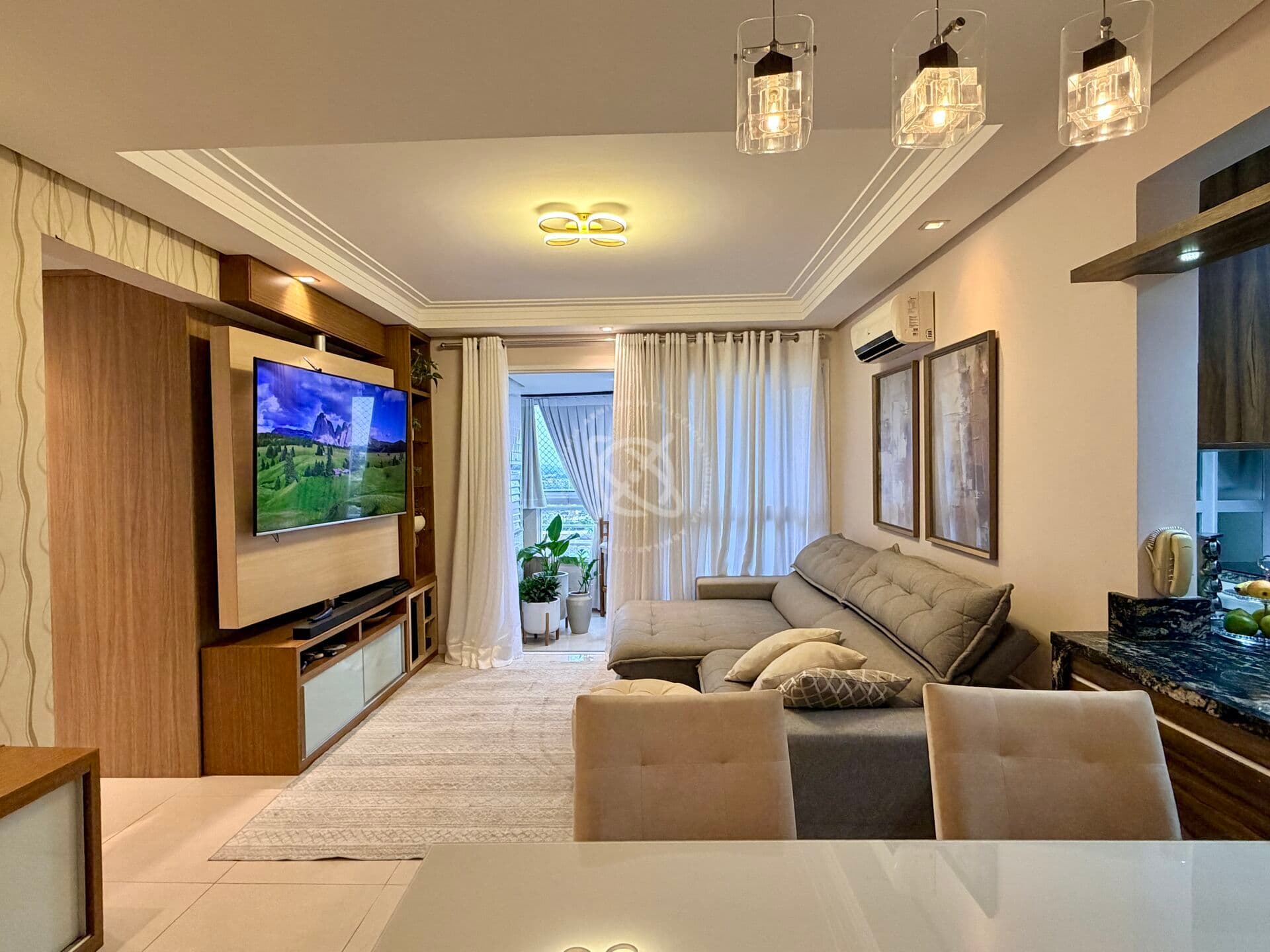 Apartamento semimobiliado no centro de Araranguá - em frente ao Clube Grêmio