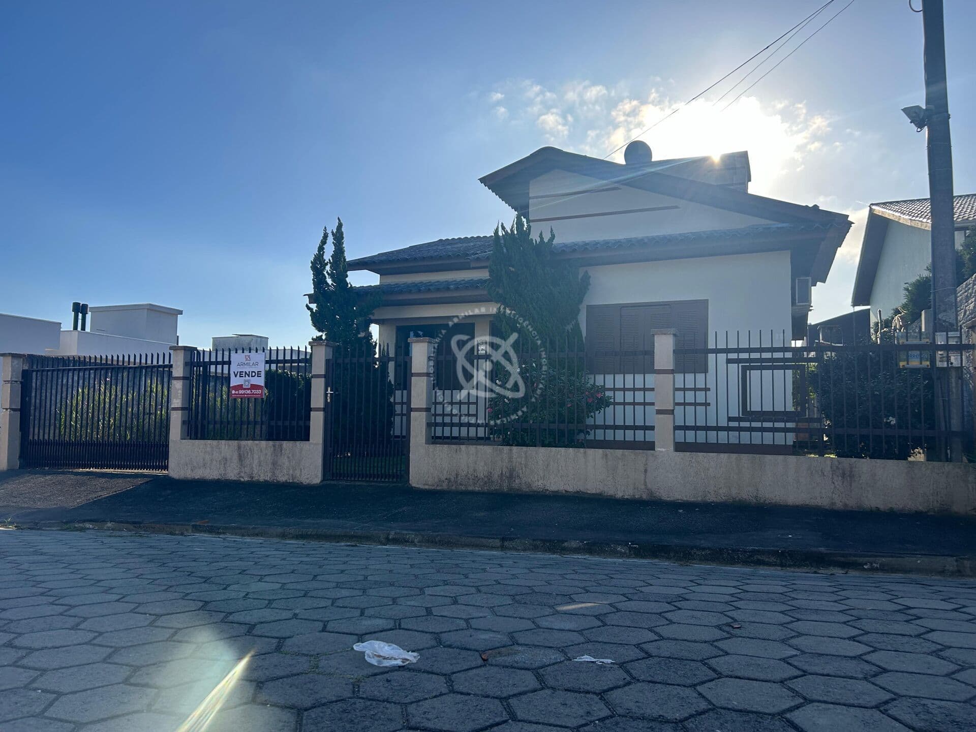 Casa Semimobiliada no bairro Urussanguinha