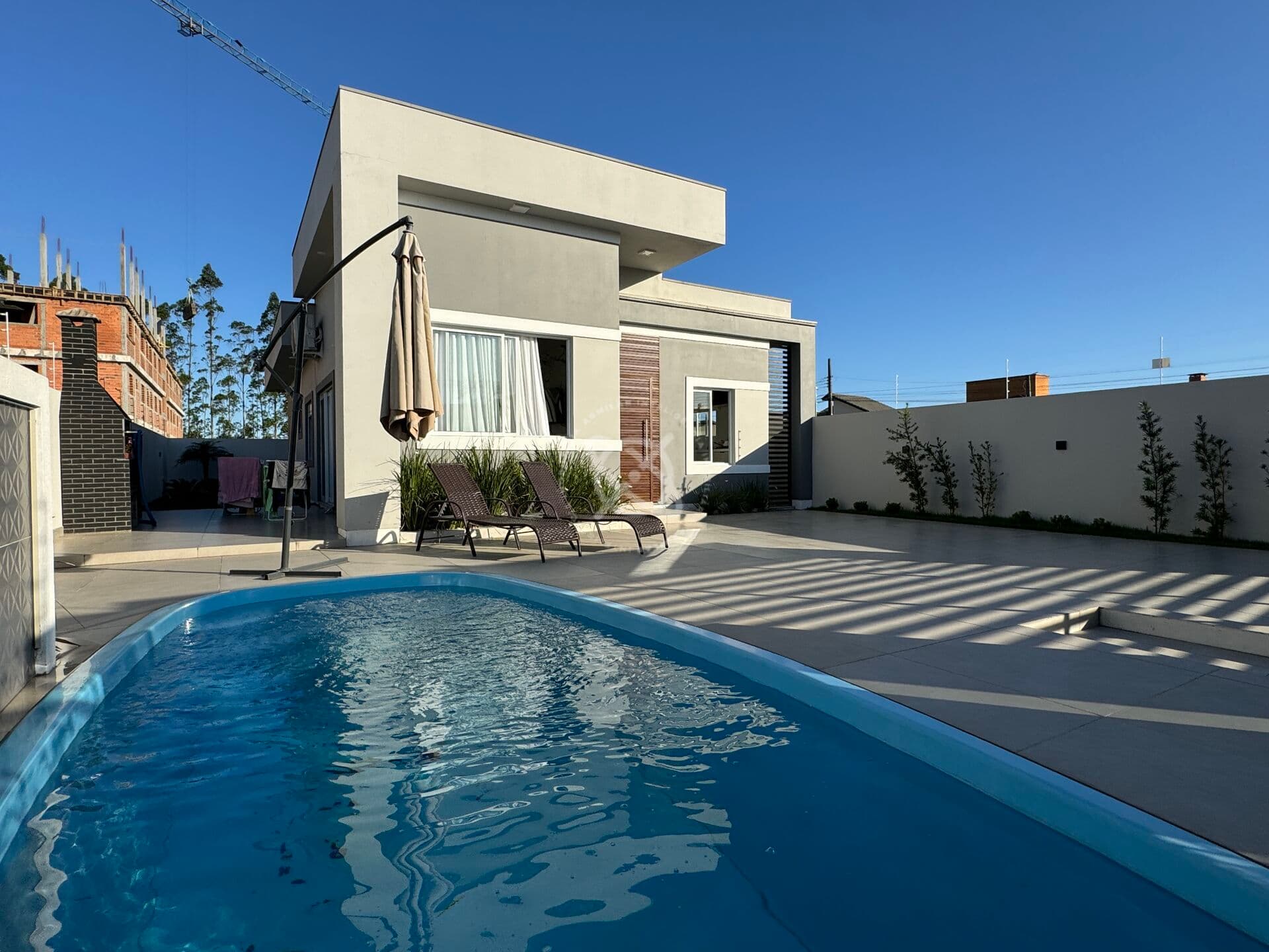 Casa Mobiliada com Piscina