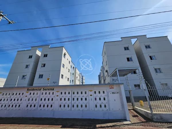 Apartamento mobiliado próximo à UFSC