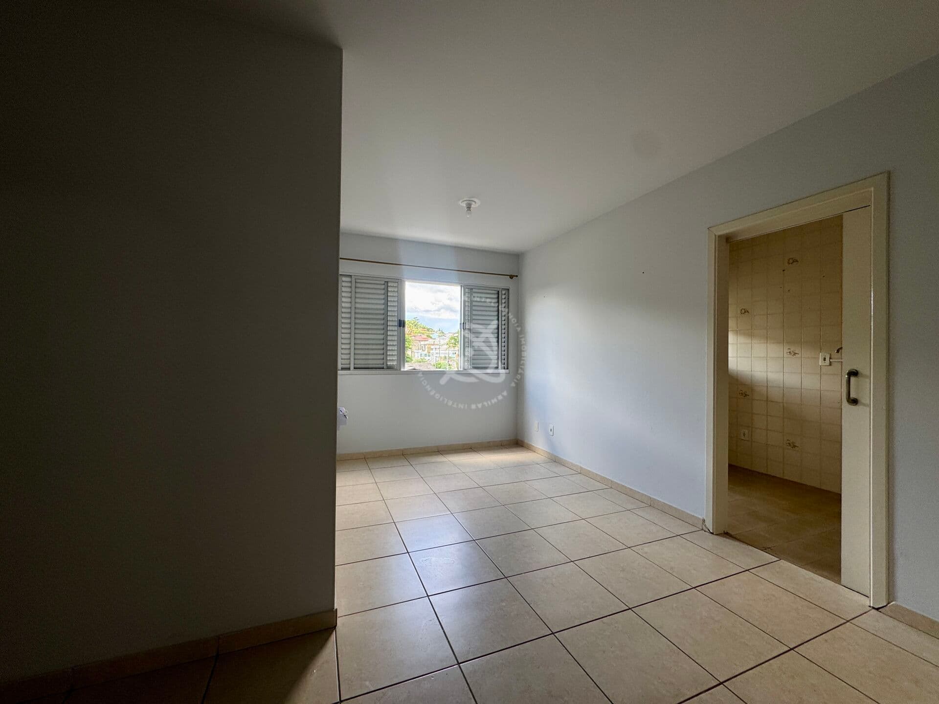 Apartamento 2 dormitórios Centralizado - Coloninha
