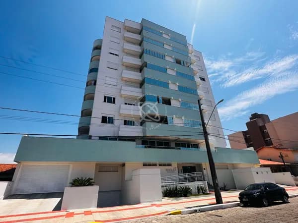 Apartamento Alto Padrão mobiliado - Bal. Arroio do Silva