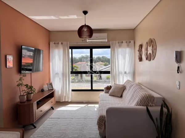 Apartamento no Ed. Roma