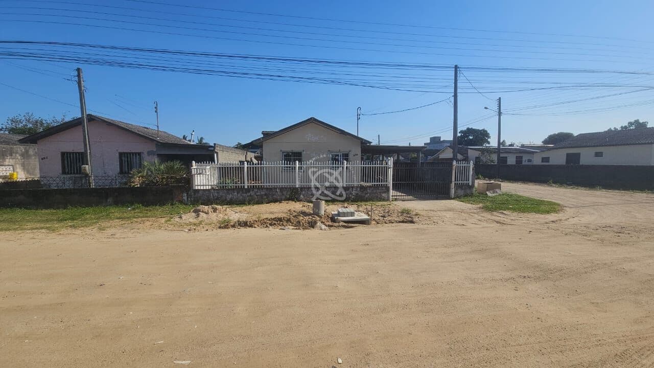 Casa à venda no bairro Jardim das Avenidas