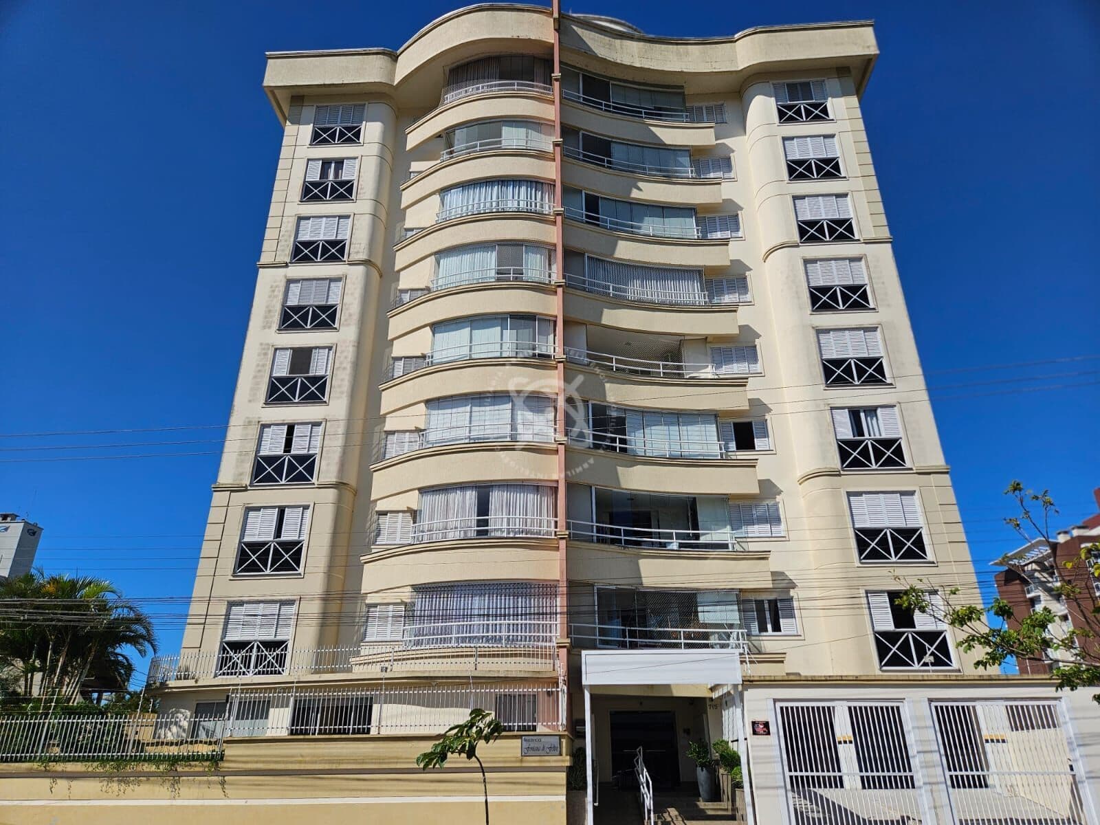 Apartamento Padrão Semimobiliado - Centro