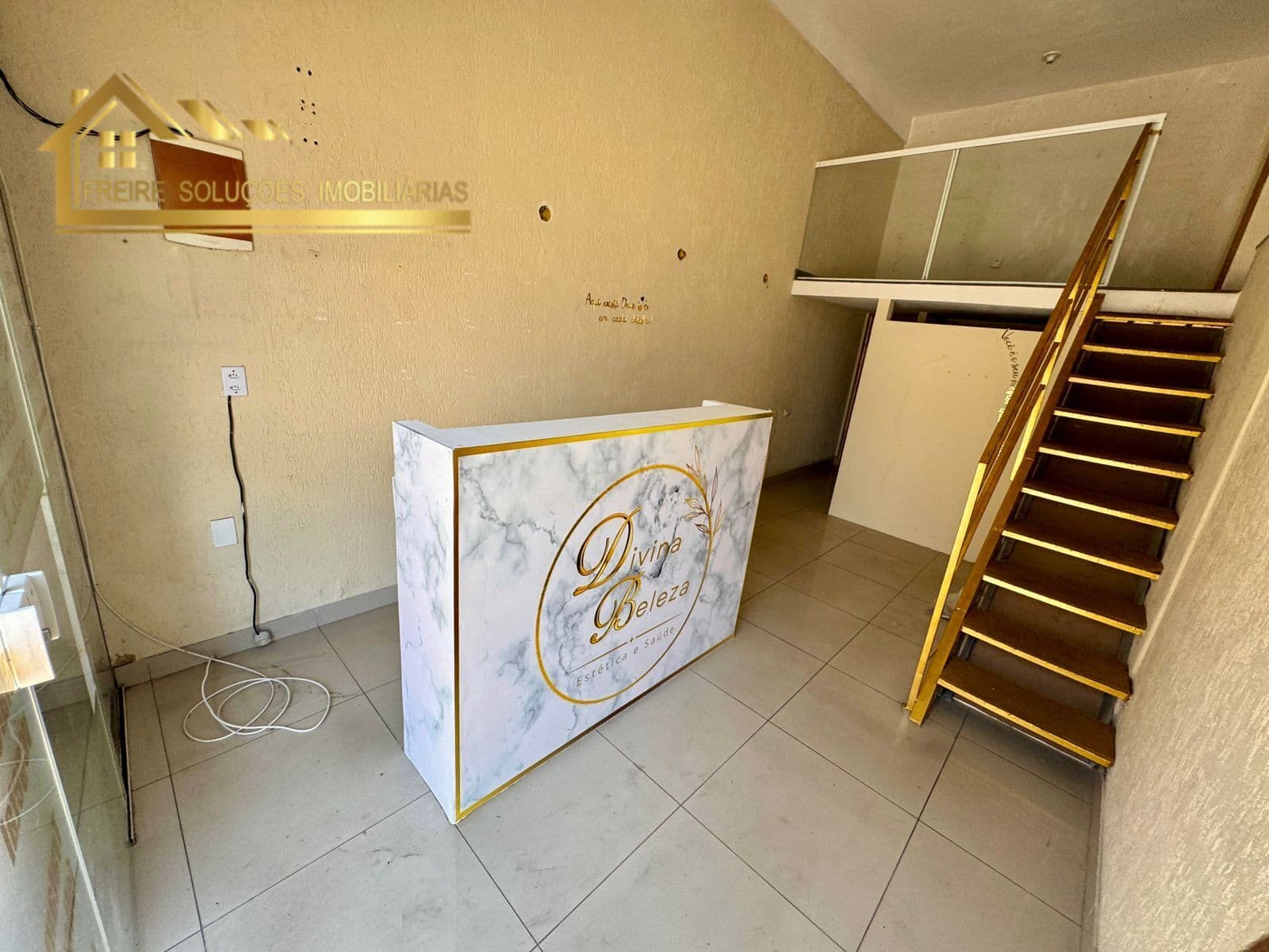 Sala/Conjunto em São Gonçalo - Trindade