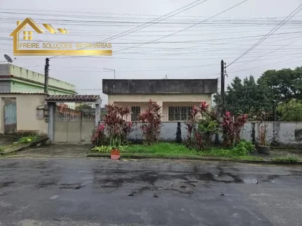 Casa em São Gonçalo - Laranjal