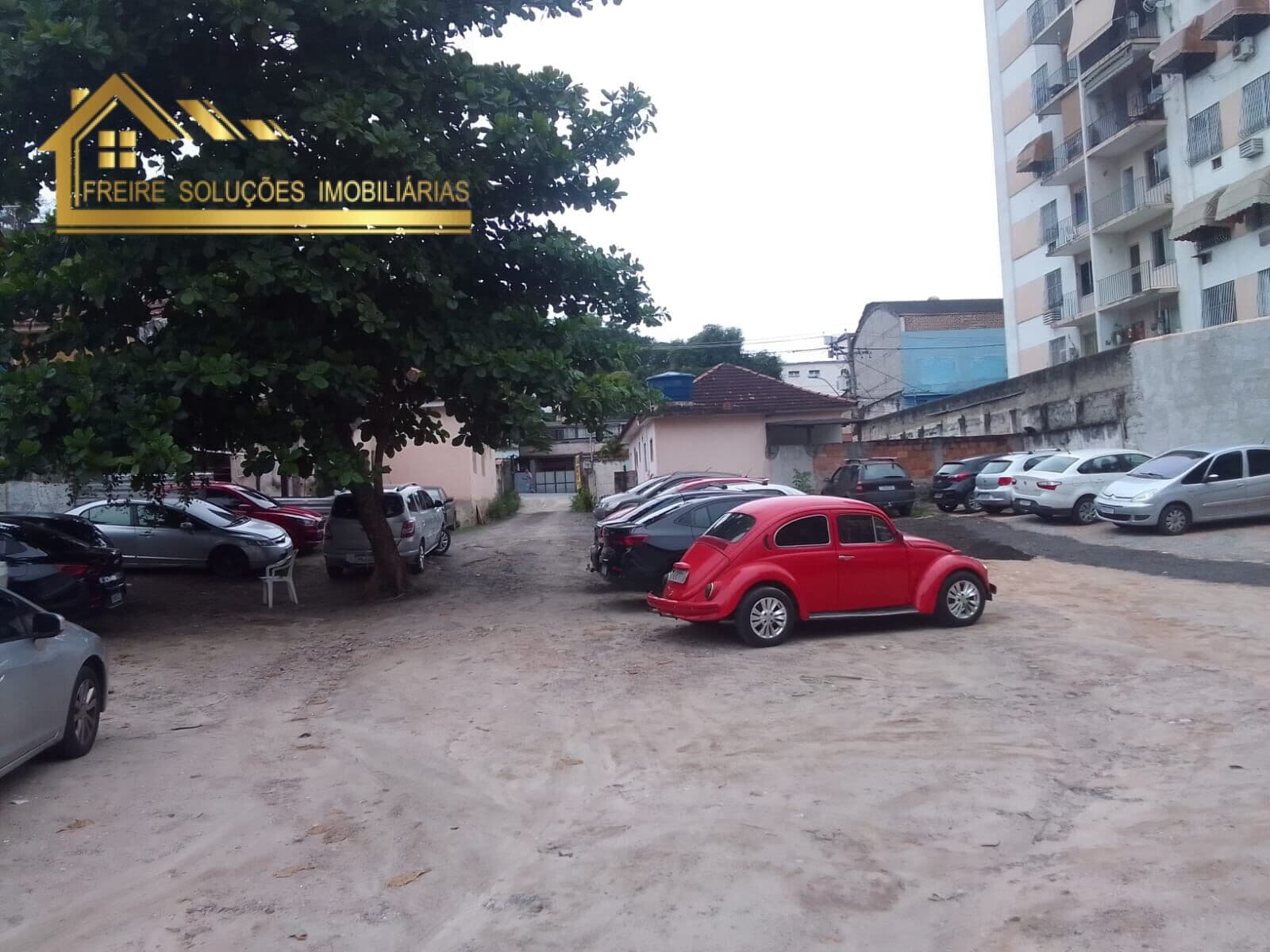 Terreno à venda em São Gonçalo/RJ