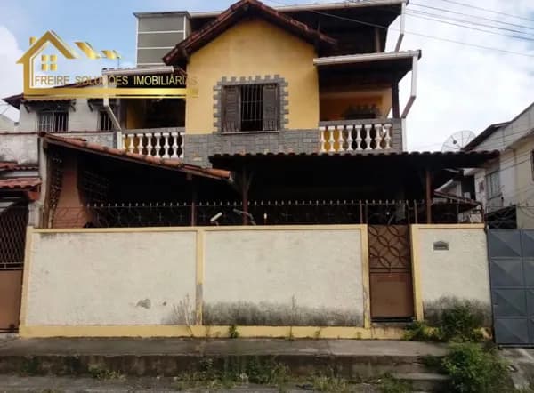 Sobrado em São Gonçalo - Colubande