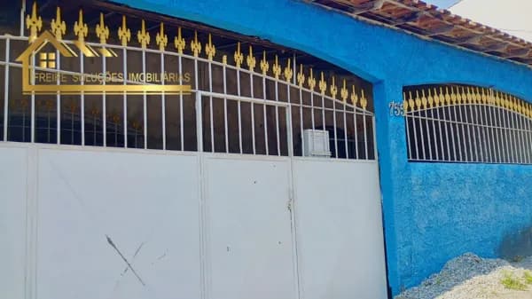 Casa à venda em São Gonçalo/RJ