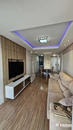 Apartamento à venda em Sâo José, Barreiros - Semi Mobiliado com 2 quartos sendo 1 suite e garagem livre e coberta.