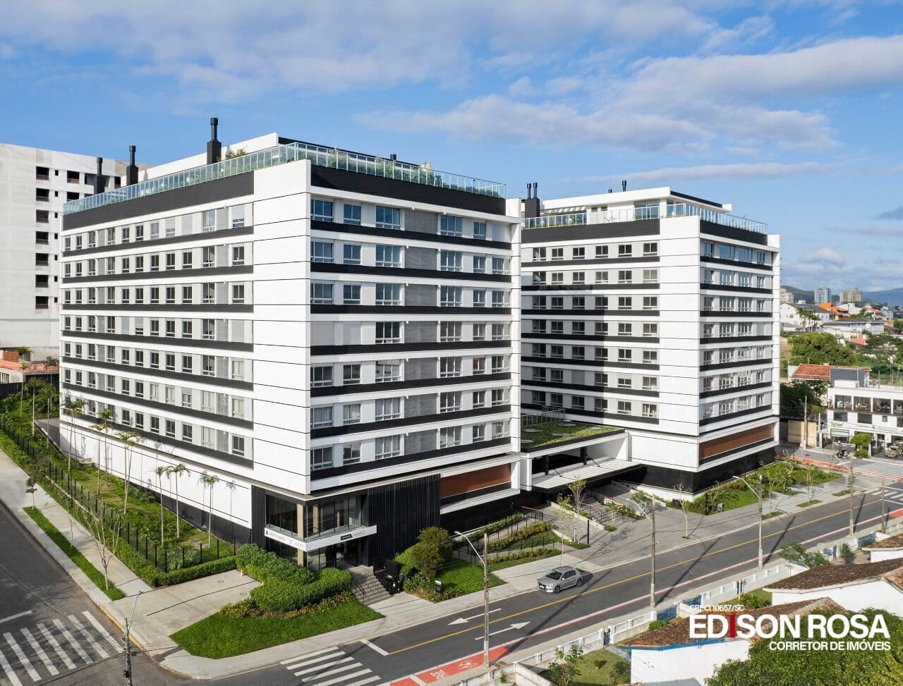 Apartamento no Edifício Costa Azul Clube Residence à venda em Florianópolis/SC - Apartamentos de 2 suítes com 133,82m² privativos.