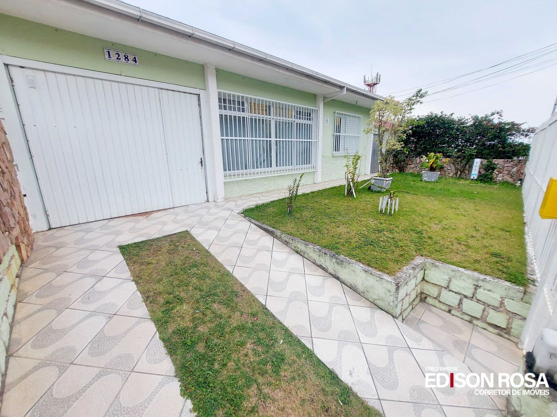 Casa Padrão 3 quartos com 1 suíte no bairro Jardim Atlântico - Florianópolis/SC.