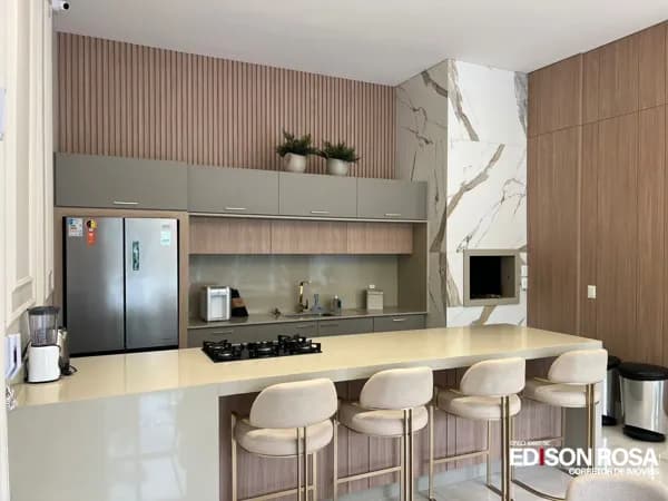 Apartamento à venda Pedra Branca, Palhoça/SC - Semi Mobiliado com 2 quartos sendo 1 suíte de 82m², mais Infraestrutura de Lazer Completa.
