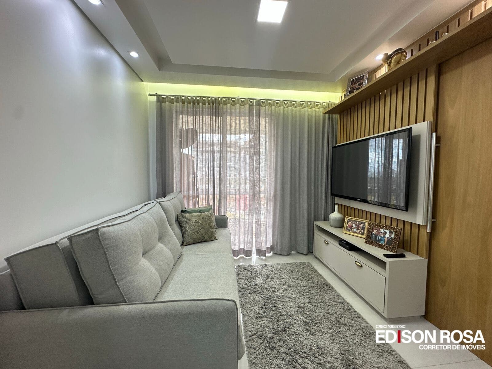 Apartamento à venda em São José, Floresta - Semi Mobiliado com 2 quartos sendo 1 suíte