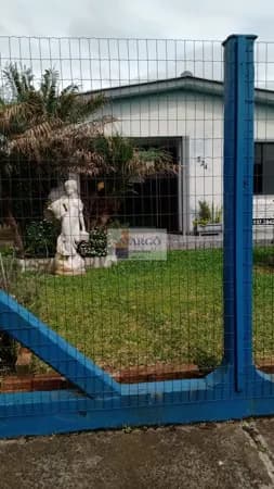 Casa em Balneário Pinhal - Centro