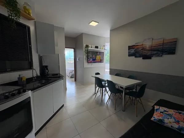 Apartamento 02 quartos, 50 mts da praia, Ponta das Canas/Florianópolis/SC