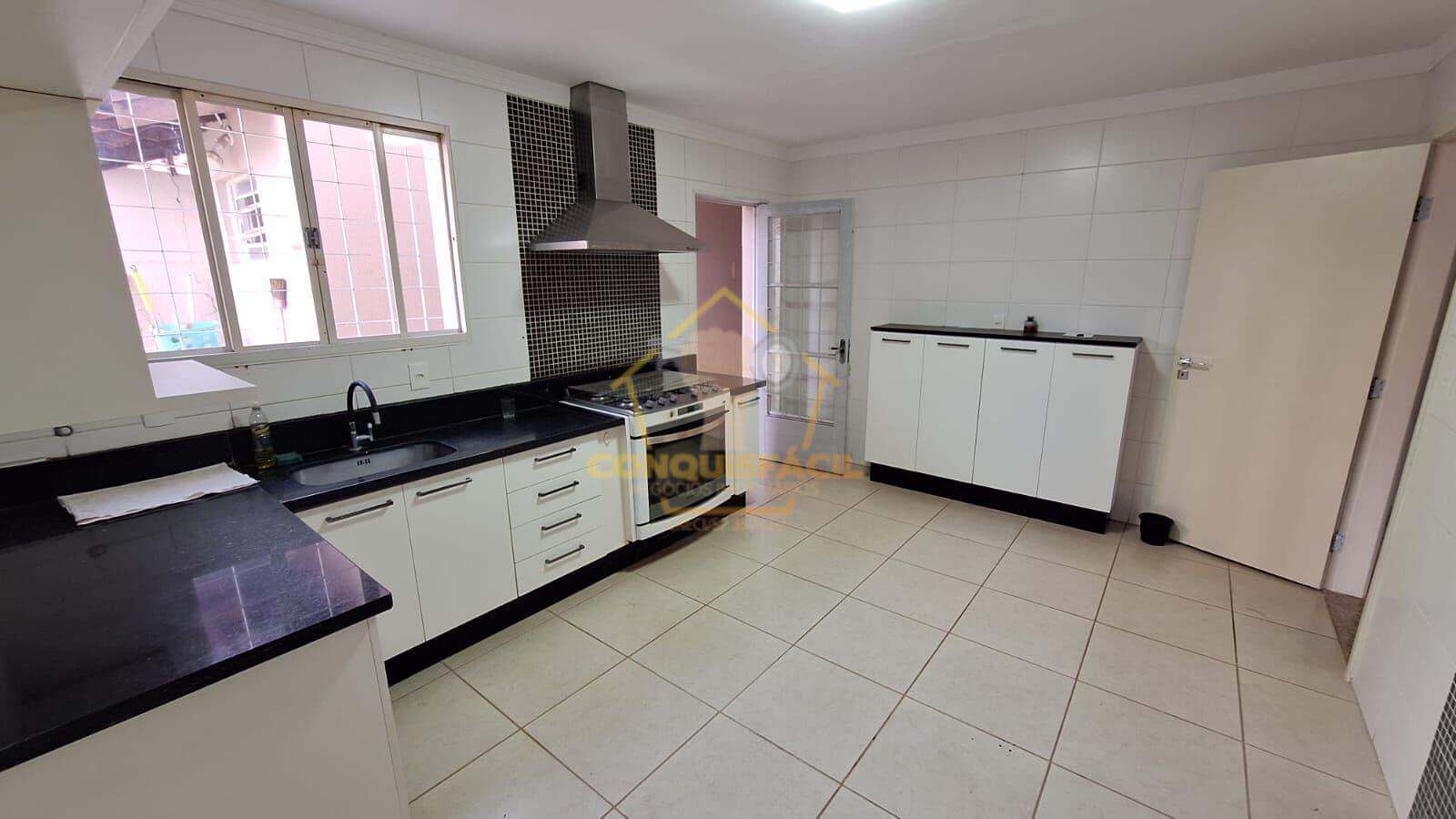 Casa sobrado a venda no Jardim Brasil