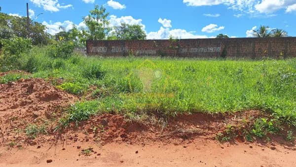 Terreno de esquina com 186,62 m² na Quinta da Bela Olinda - Aceita Financiamento Caixa
