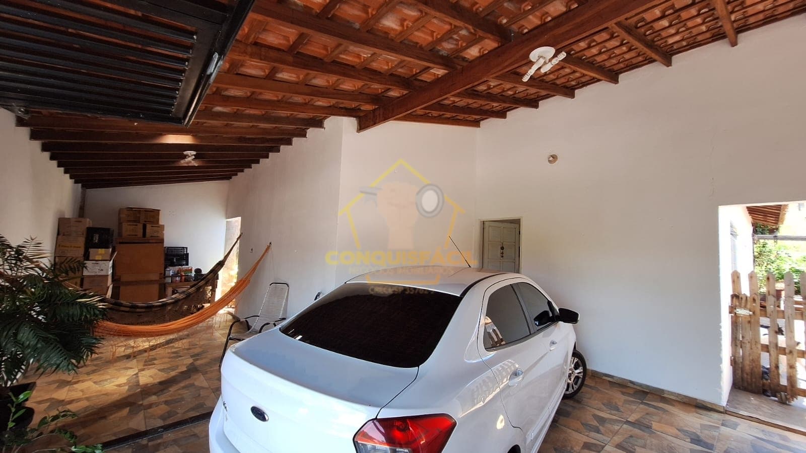 Casa no Jardim Godoy com 3 quartos e quintal grande nos fundos
