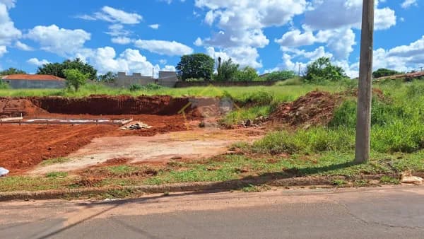 Terreno pronto para construir na Quinta da Bela Olinda - Bauru/SP