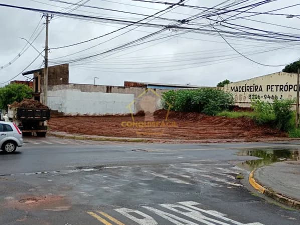 Lote/Terreno em Bauru - Parque Roosevelt