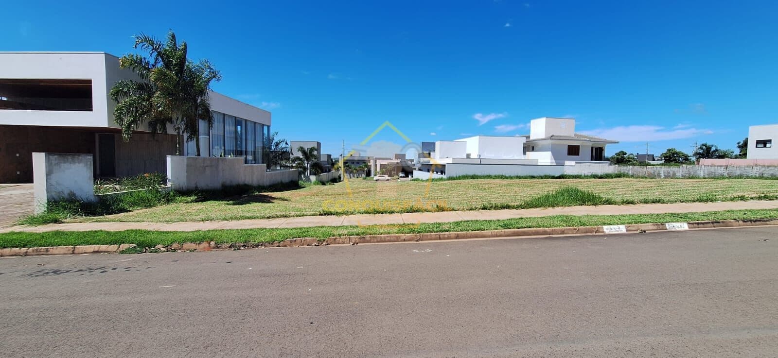 🏡 Construa uma casa de alto padrão em um terreno exclusivo no Tamboré