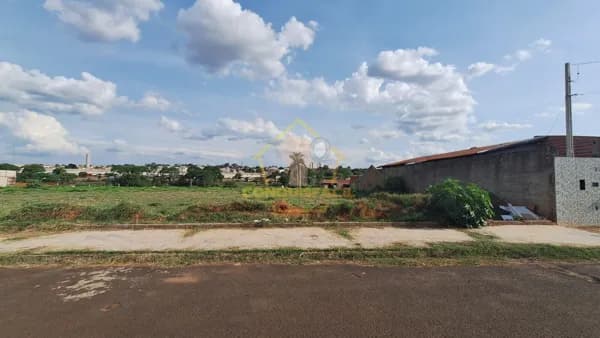 Terreno no Bairro Santa Filomena - aceita Financiamento Caixa