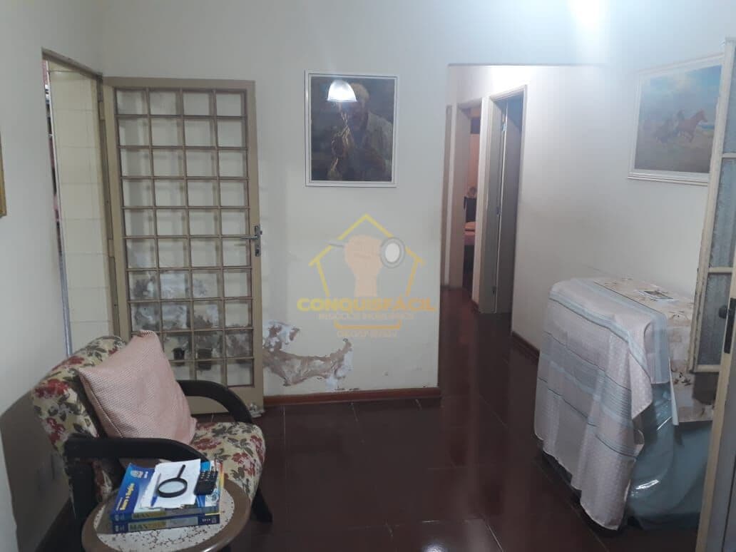 Casa pronta para mora com 3 quartos sendo uma suíte