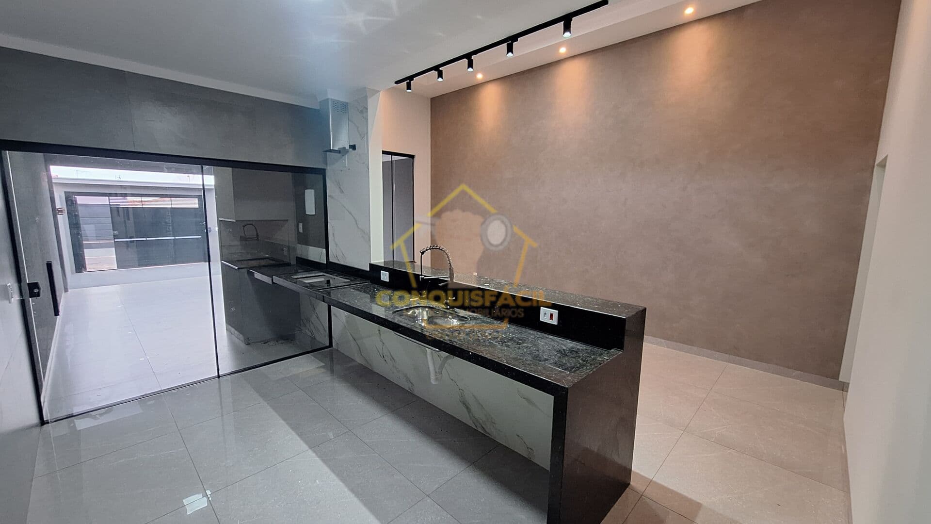 Casa à venda na Vila Alto Paraíso em Bauru/SP com 3 quartos, suíte e área de lazer