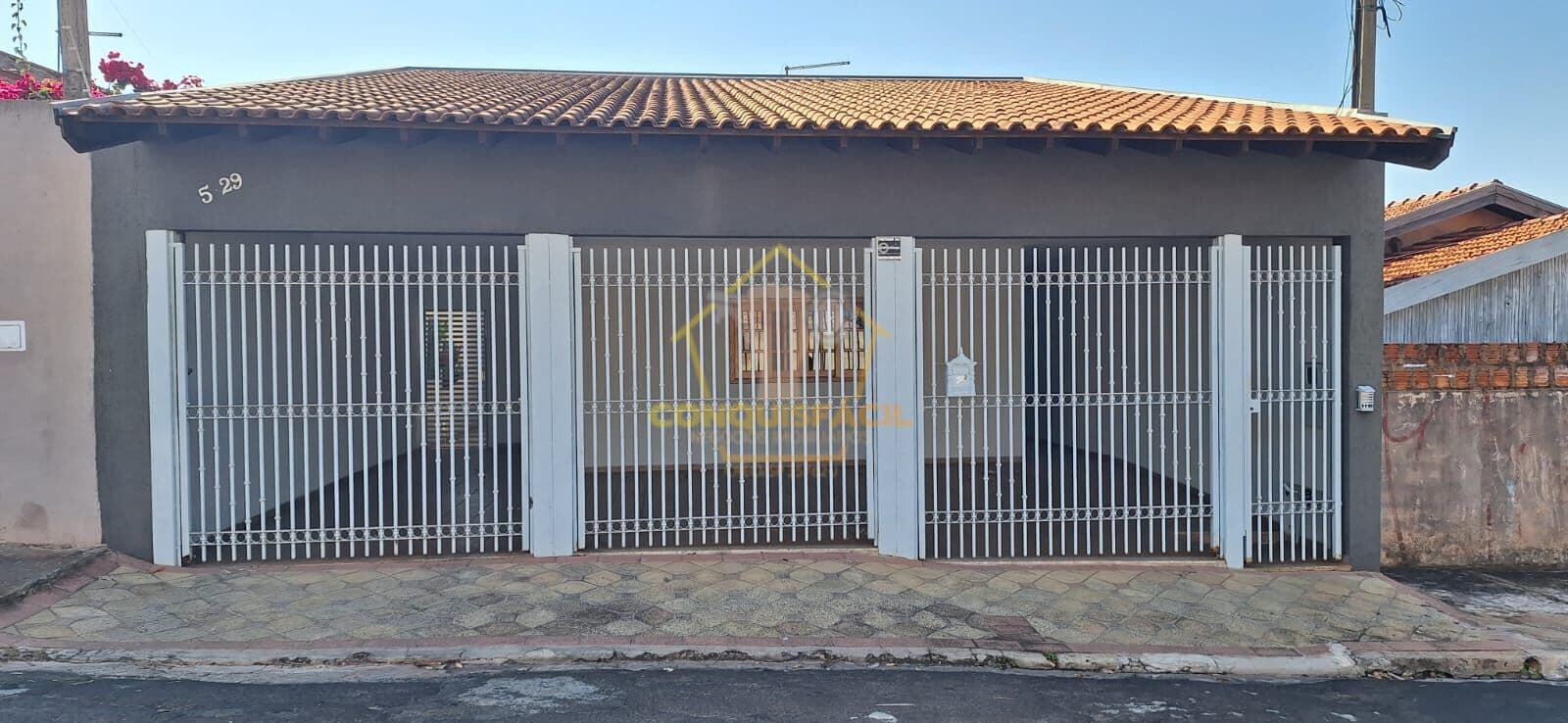 Casa com 4 quartos, sala de jogos e piscina no Alto Paraiso