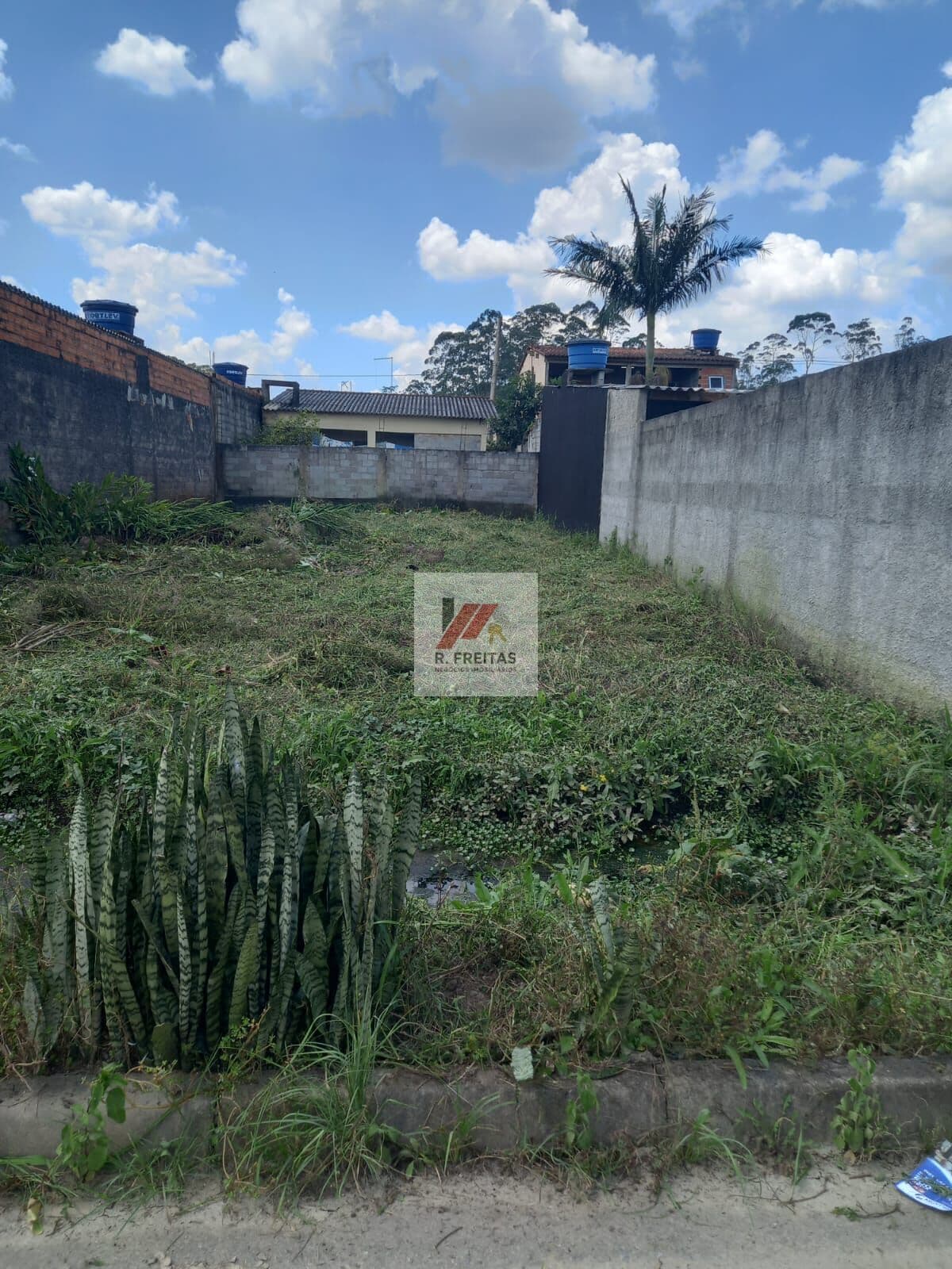 Lote/Terreno em Embu-Guaçu - Cipozinho