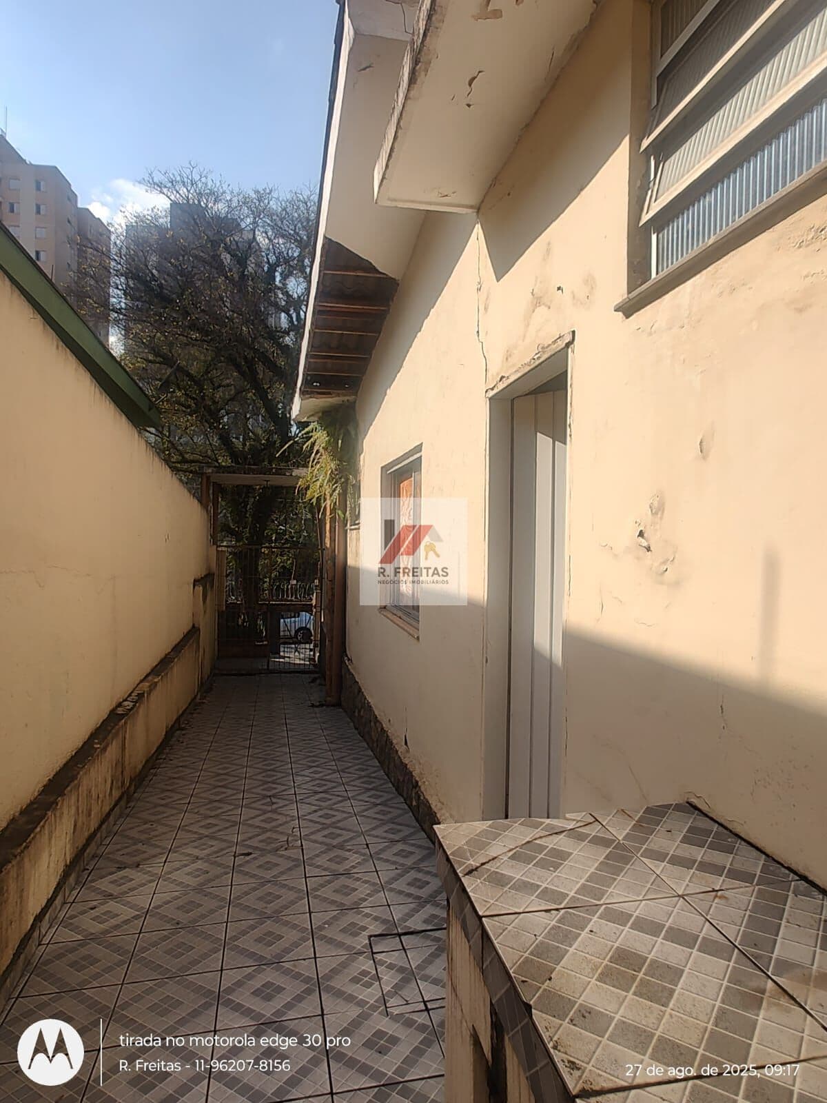 02 casas + Salão comercial