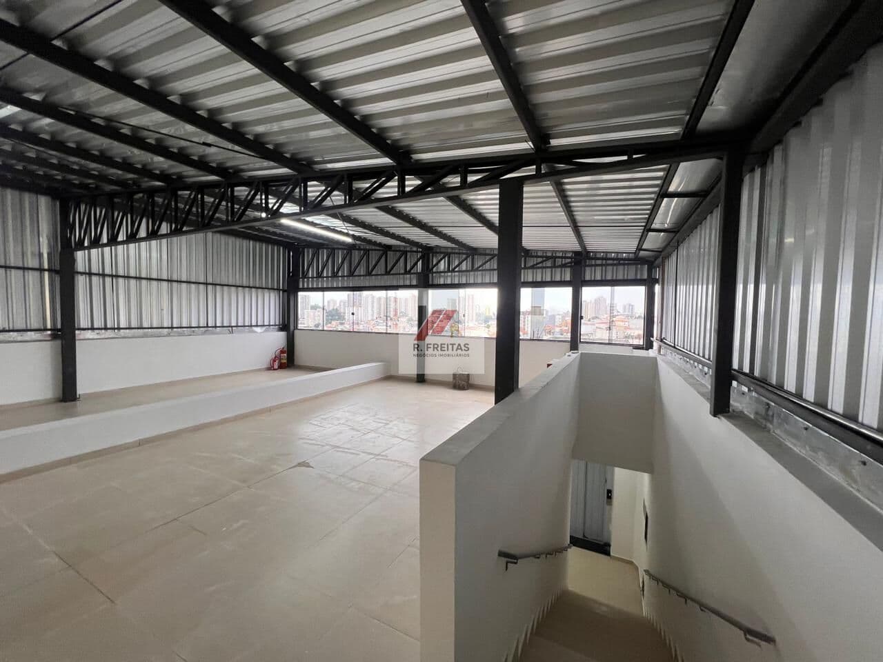 Prédio Comercial à venda no bairro Centro - Diadema/SP