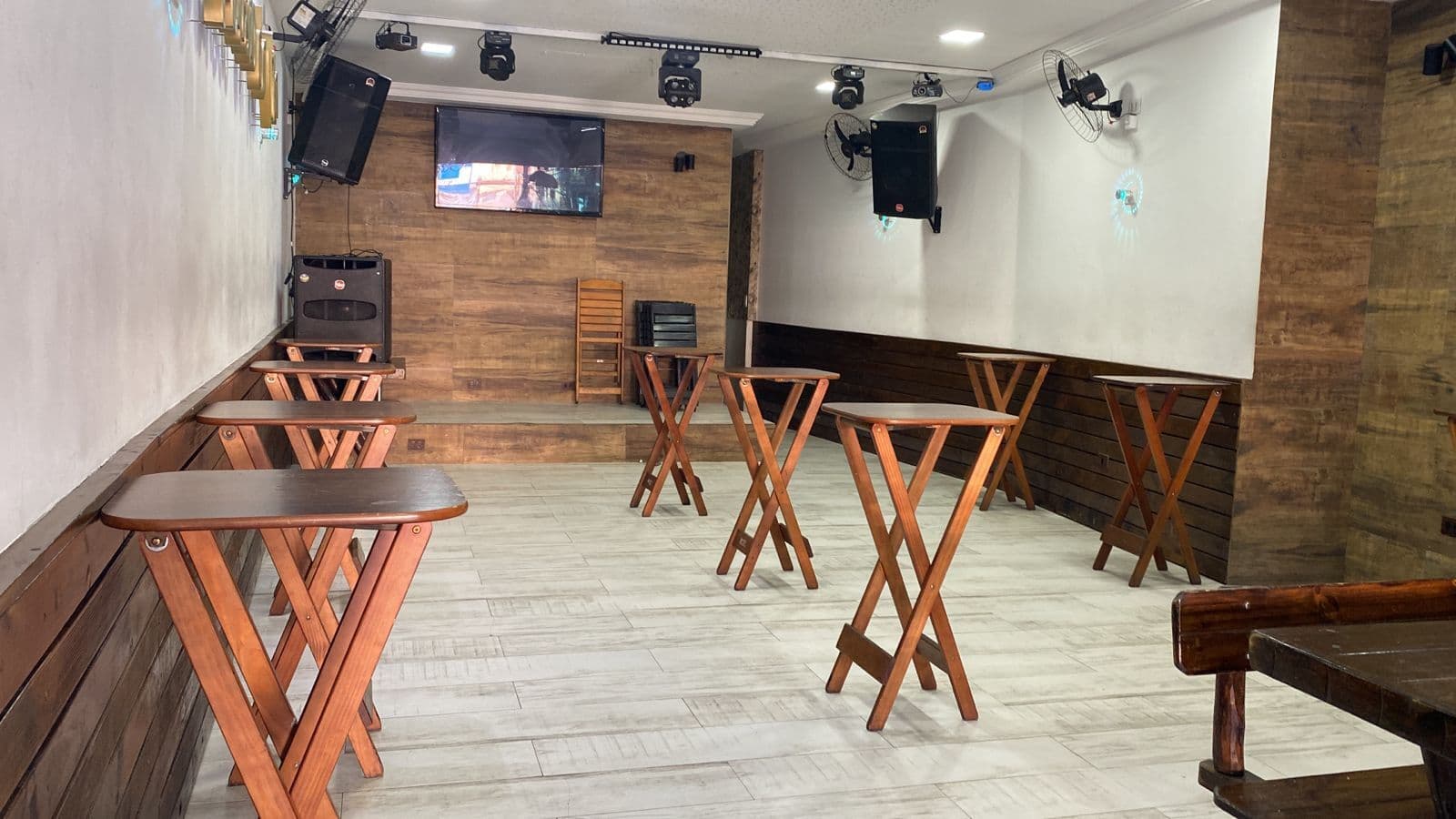 Ponto Comercial/Loja/Box em São Paulo - Jardim Maria Luiza