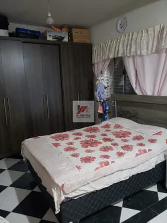 Casa em São Paulo - Jardim Shangrilá (Zona Sul)